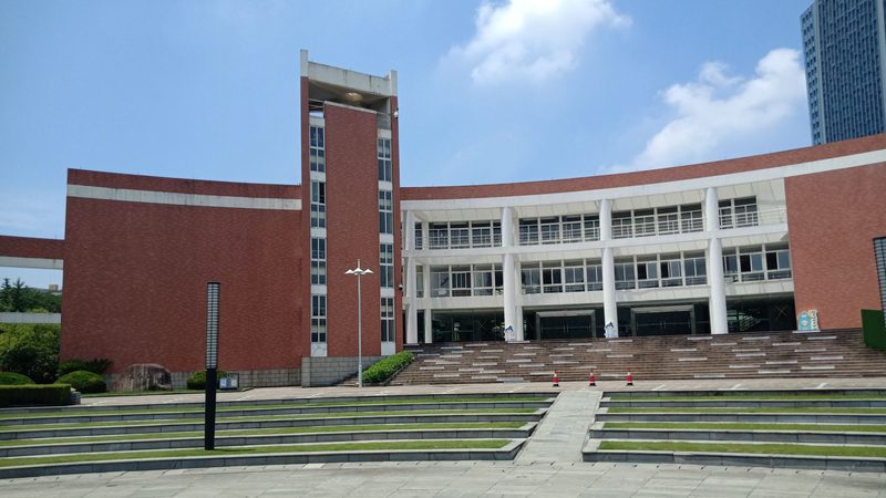 贴片机选型：如何从原理到实际应用一步到位
