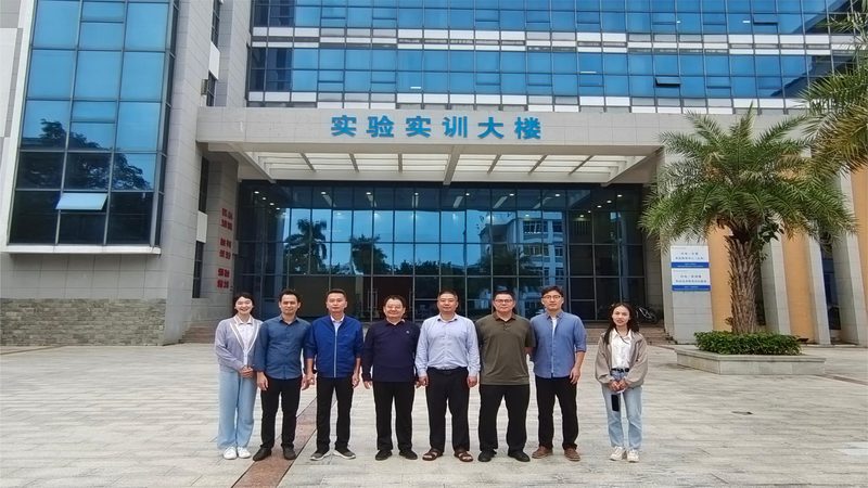电子配件报价单：揭秘厂家直销的选品逻辑**